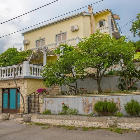 Timea Apartment Dramalj